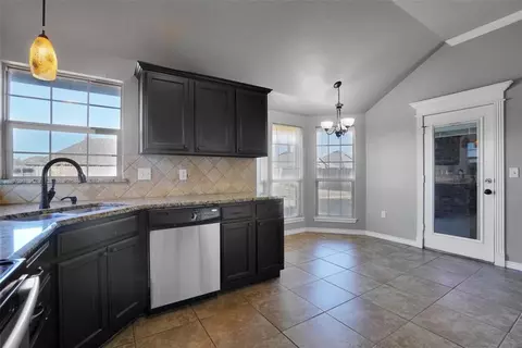 406 N Mountain Meadow Dr, Cache, OK 73527 photo 15