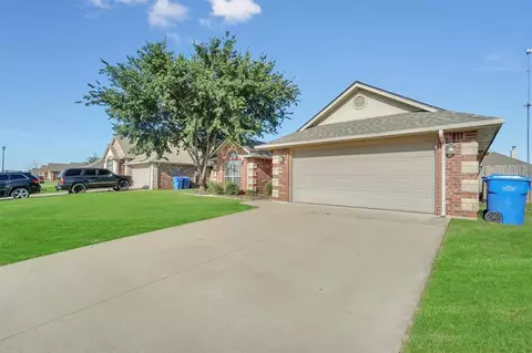 406 N Mountain Meadow Dr, Cache, OK 73527 photo 3