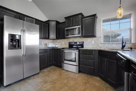 406 N Mountain Meadow Dr, Cache, OK 73527 photo 10