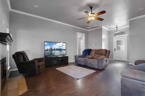406 N Mountain Meadow Dr, Cache, OK 73527 photo 6