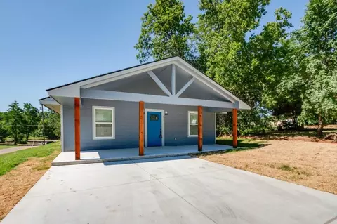 423 E Grant Ave, Guthrie, OK 73044 photo 3