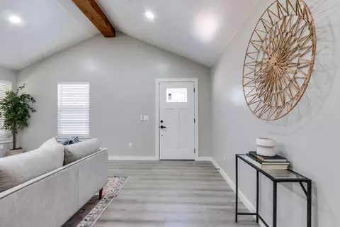 423 E Grant Ave, Guthrie, OK 73044 photo 9