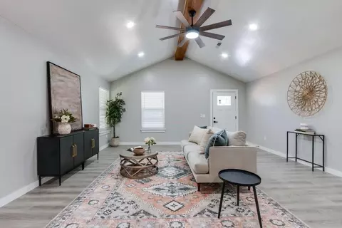 423 E Grant Ave, Guthrie, OK 73044 photo 11