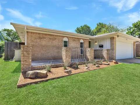 1709 N Alexander Ln, Bethany, OK 73008