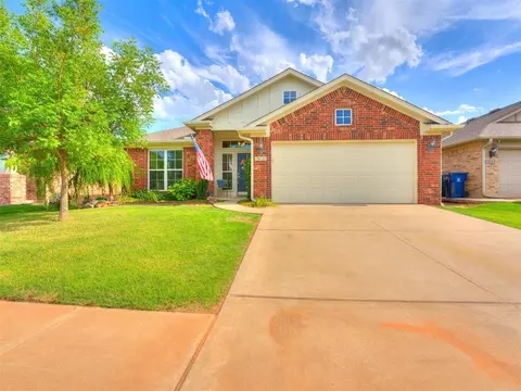19221 Blanco Dr, Edmond, OK 73012