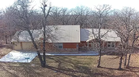 10557 Robinett Ln, Kingston, OK 73439