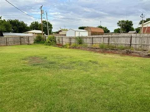 1003 S Third St, Cheyenne, OK 73628 photo 8