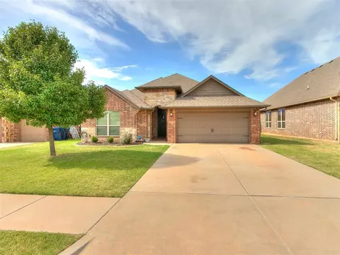 8121 NW 159th St, Edmond, OK 73013