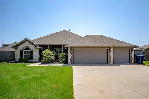 2904 NW 184th Cir, Edmond, OK 73012