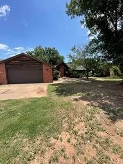 23714 State Highway 33, Thomas, OK 73669