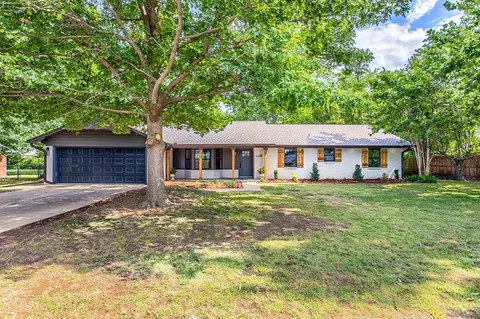 817 Mccall Dr, Norman, OK 73072