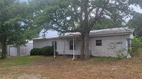 9209 Sleepy Hollow Dr, Newalla, OK 74857