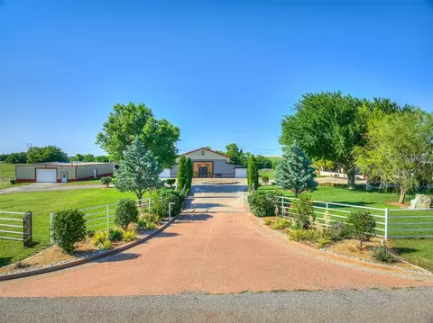 17143 E 860 Rd, Okarche, OK 73762