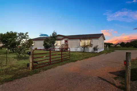 16305 Sunflower Dr, Yukon, OK 73099