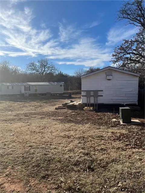 2612 E Osage Rd, Marlow, OK 73055 photo 4