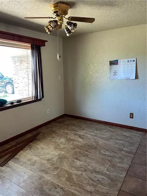2612 E Osage Rd, Marlow, OK 73055 photo 17