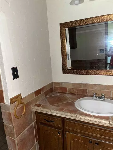 2612 E Osage Rd, Marlow, OK 73055 photo 12