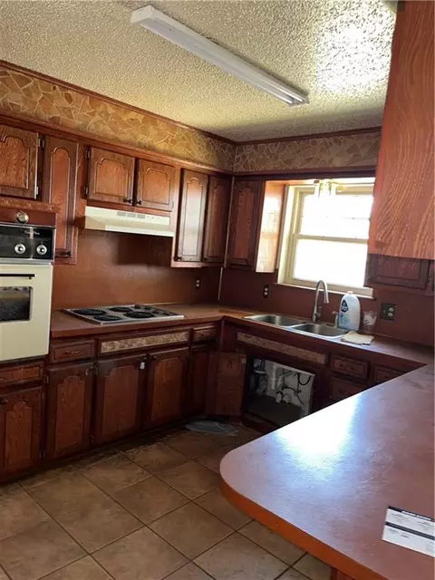 2612 E Osage Rd, Marlow, OK 73055 photo 11
