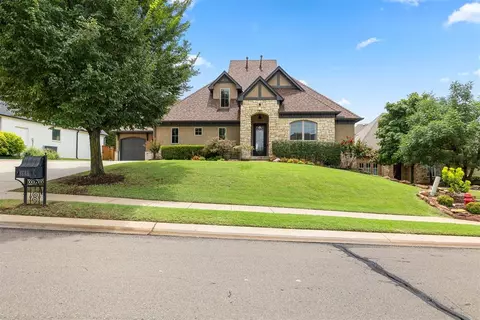 2724 Cattle Dr, Edmond, OK 73034