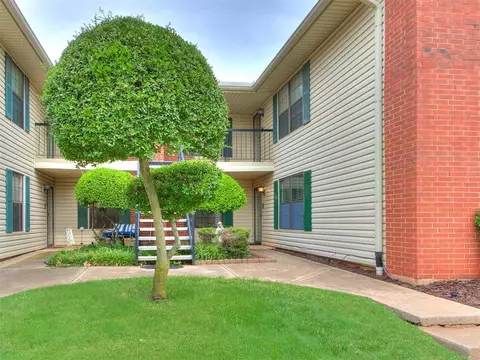 4400 Hemingway Dr #122, Oklahoma City, OK 73118