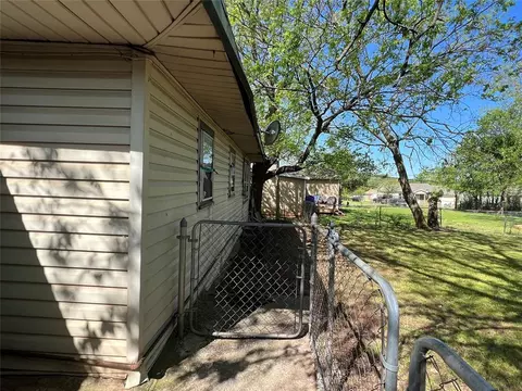 704 E Grant St, Shawnee, OK 74801 photo 15