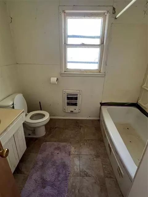 704 E Grant St, Shawnee, OK 74801 photo 7