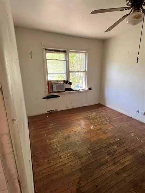 704 E Grant St, Shawnee, OK 74801 photo 9