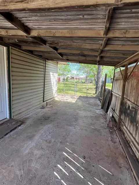 704 E Grant St, Shawnee, OK 74801 photo 14