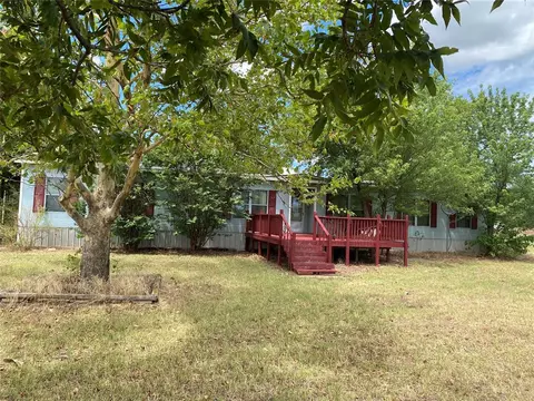 19329 N Route 66, Sayre, OK 73662
