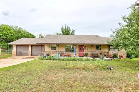 6328 Futurity Dr, Harrah, OK 73045 photo 2