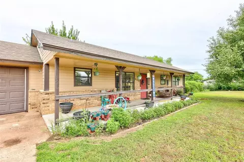 6328 Futurity Dr, Harrah, OK 73045