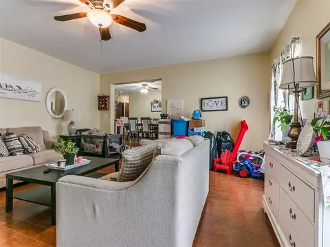1012 Eagle Dr, Moore, OK 73160 photo 9