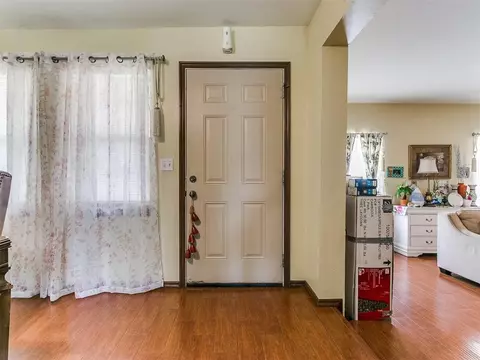 1012 Eagle Dr, Moore, OK 73160 photo 5
