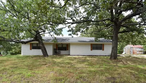 55794 Moccasin Trl, Prague, OK 74864