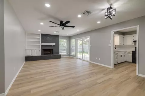213 Falcon Ct, Norman, OK 73069 photo 3
