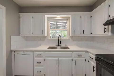 213 Falcon Ct, Norman, OK 73069 photo 11