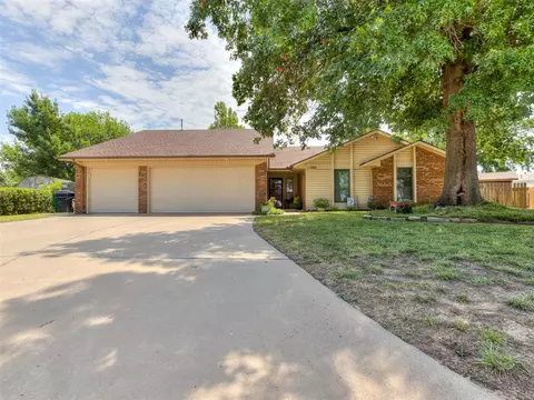 11604 Footmans Ct, Yukon, OK 73099