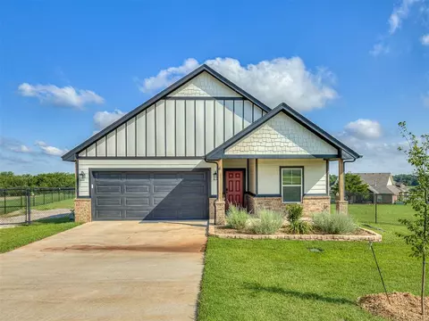 14101 Meadow Ridge Ln, Edmond, OK 73025