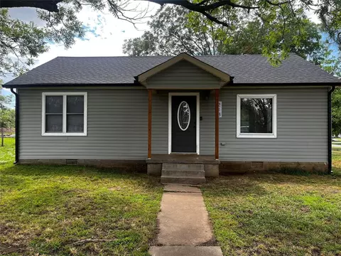 218 N 12th St, Tecumseh, OK 74873