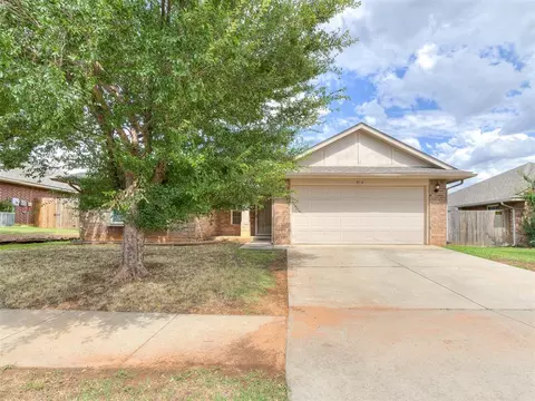 904 Desert Trl, Yukon, OK 73099