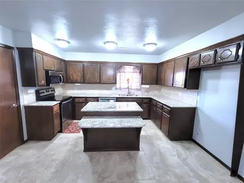 11809 Shroyer Dr, Moore, OK 73170 photo 7