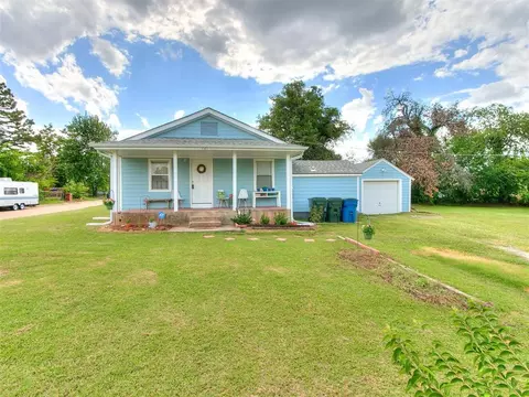 721 E Bellview Dr, Midwest City, OK 73130