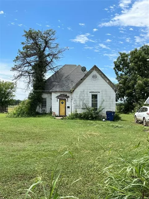 603 W Apache, Lindsay, OK 73052