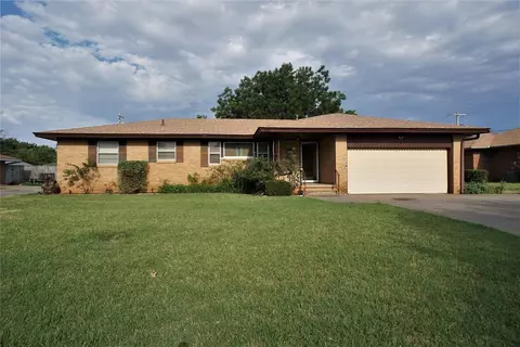 417 Texas St, Weatherford, OK 73096