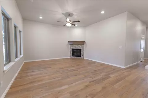 3112 Warwick Way, Moore, OK 73160 photo 10
