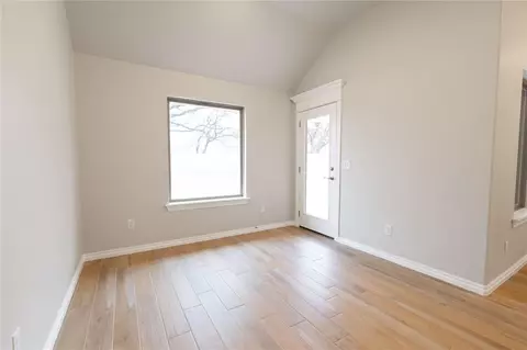 3112 Warwick Way, Moore, OK 73160 photo 5