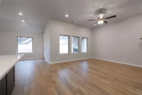 3112 Warwick Way, Moore, OK 73160 photo 6