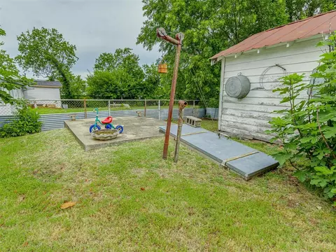 323 E Main St, Stroud, OK 74079 photo 38