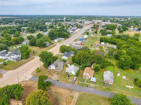 323 E Main St, Stroud, OK 74079 photo 48