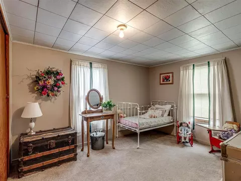 323 E Main St, Stroud, OK 74079 photo 28